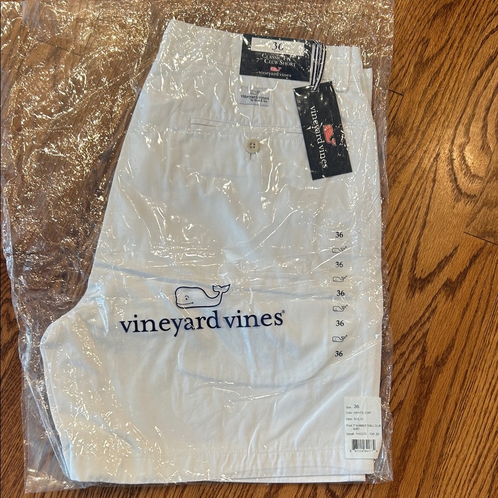 Vineyard Vines 7” White Classic Club Shorts NWT
